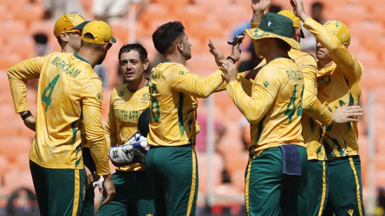 Featured image for දෙවන සුපිරි පන්දුවාරයෙන් ඇෆ්ඝන්වරුන් පරදා දකුණු අප්රිකාවට විශිෂ්ඨ ජයක්