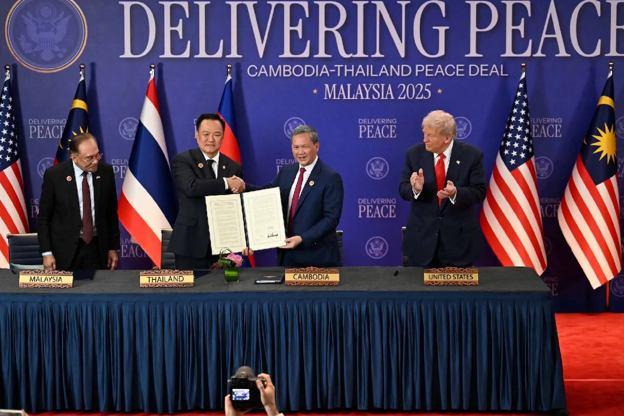 Featured image for තායිලන්තය සහ කාම්බෝජය සටන් විරාමයකට අත්සන් තැබේ